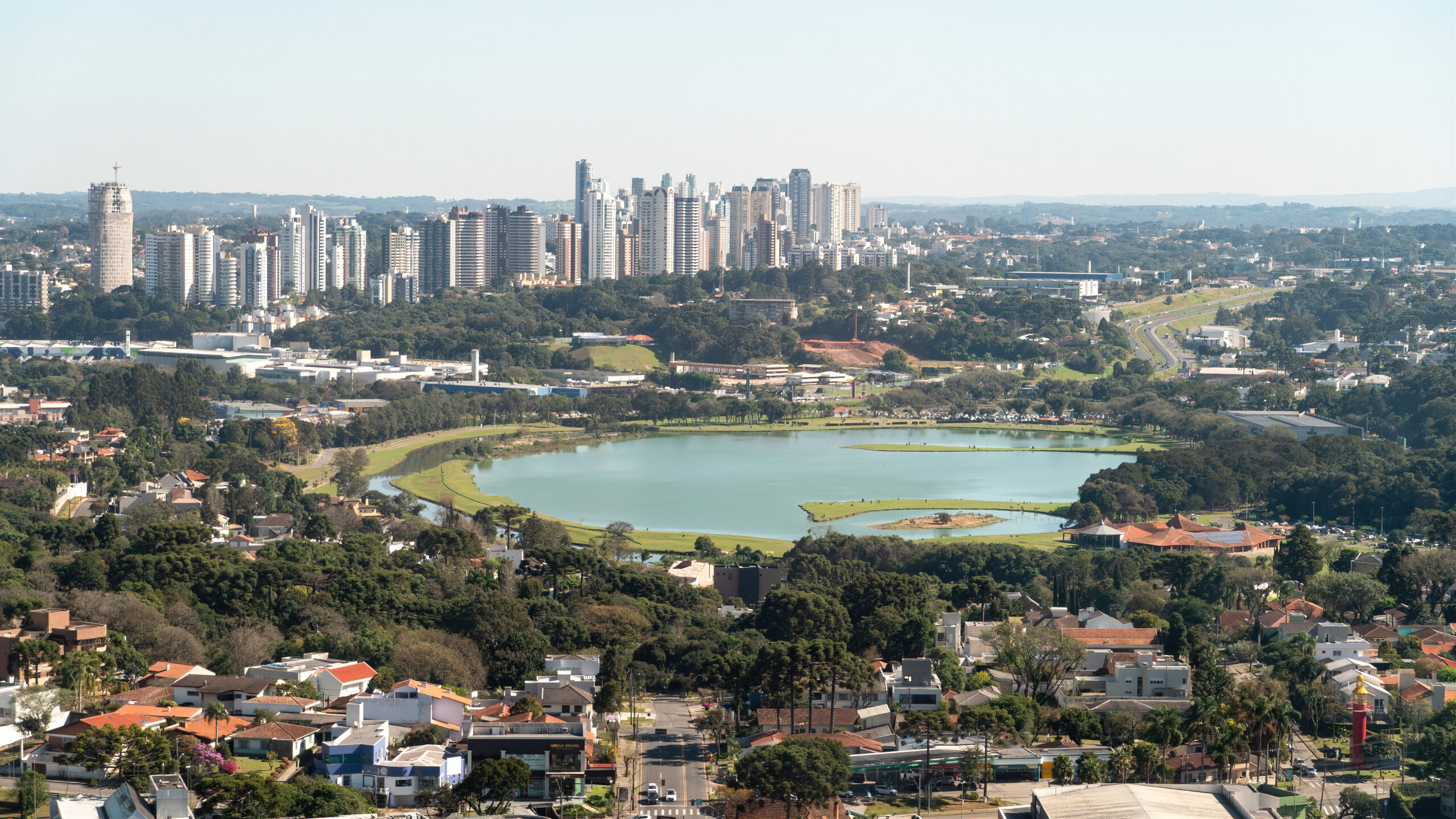 Curitiba está ficando sem imóveis grandes, e os preços já estão subindo​​